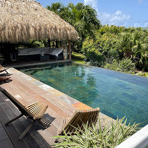 Carreleurs pour piscine en Martinique